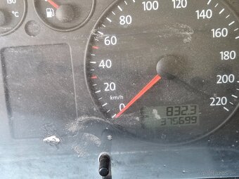 Predám Volkswagen T5 2.5tdi r.v 2007 - 4