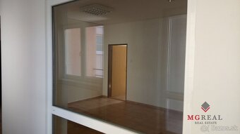 Kancelárske priestory pre 8-10 ľudí v blízkostii Centrálnom - 4