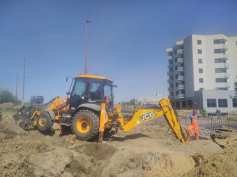 Traktorbager JCB 3CX - 4