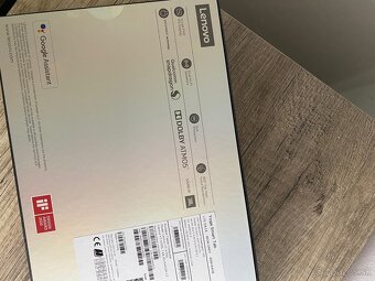 Lenovo Yoga Smart Tab - 4