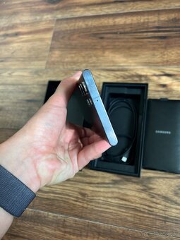 Samsung galaxy s22 ultra - 4