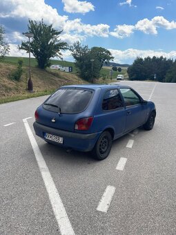 Ford fiesta - 4
