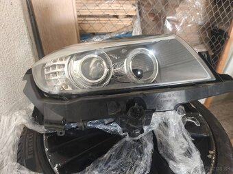Bmw e90 e91 lci pravý predný bixenon - 4