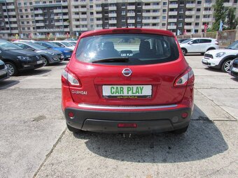 Nissan Qashqai Automat - Benzín - 4