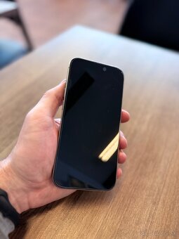 Iphone 15 pro 256 gb - 4