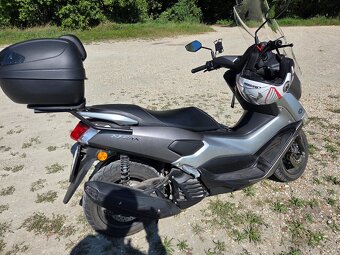 Nmax 125 - 4