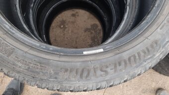 205/55r17 93V   Bridgestone zimne - 4