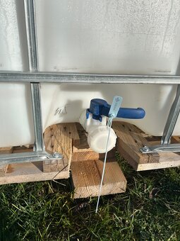 IBC kontajner 1000l - 4