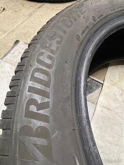 2022 Bridgestone 235/55 R18 zimné - 4
