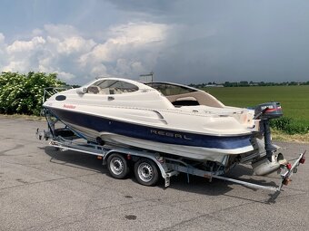 Motorový čln REGAL 2150, Volvo Penta 5GL - 4