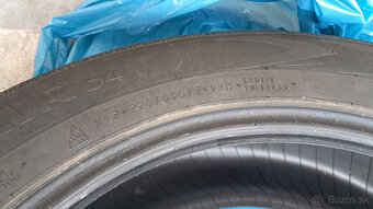 Predam 4 zimne pneumatiky Nokian WR 225/55/R17 97H. - 4