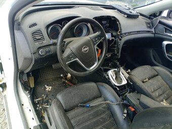 OPEL INSIGNIA-A 2010 - 4