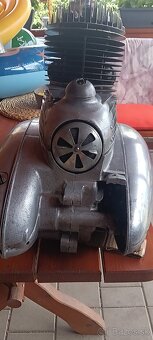 Motor jawa perak 250 zbrojovka - 4