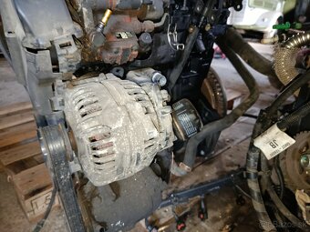 Renault motor 1,5dci - 4