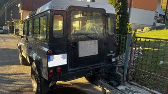 Predám Land Rover Defender TD5 110 - 4