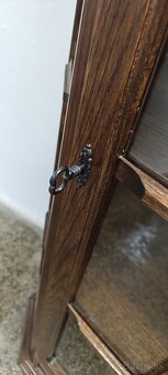 Rustikální vitrína, nábytek z masívu, Nábytek s příběhem - 4