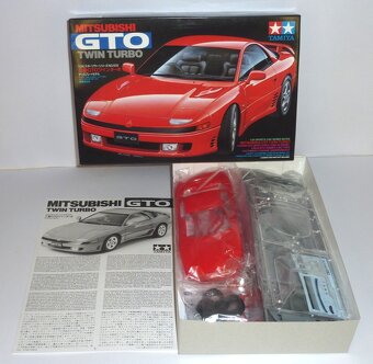 Predám plastikové modely aut 1:24 - 4