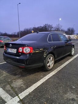 Predám Volkswagen Jetta 1.6 MPI  2007 - 4