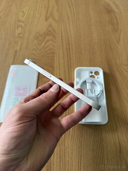 iPhone 13 128 gb Starlight v záruke + príslušenstvo - 4
