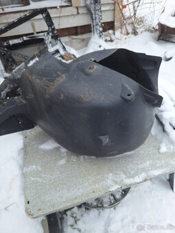 Plastové podběhy octavia 4 - 4