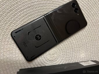 Motorola razr+ 2023 - 4