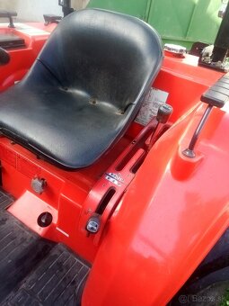 Traktor , malotraktor s čelným nakladačom - 4
