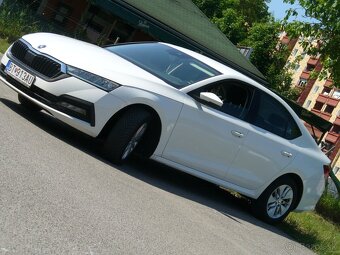 Škoda Octavia 4 2.0 TDI-rv:9.2020-virtuál kokpit IV - 4