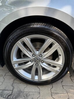 Original elektróny VW 5x112 R18 - top stav - 4