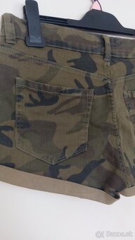 Bershka dámske šortky L - 4
