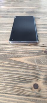 Samsung S10 - 4