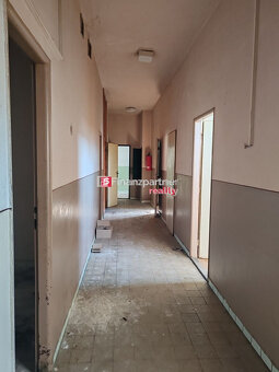Investičná príležitosť Budova na predaj-po.1027m2 Koválov - 4