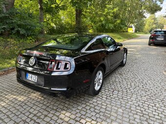 Ford Mustang 2014 3,7 V6 98 tis km  - 4
