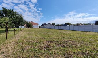 PREDAJ - RODINNÝ DOM S KRÁSNYM POZEMKOM V SEMEROVE - 4