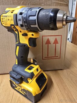 DeWalt skrutkovač - 4