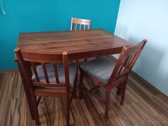 Stôl a 3 stoličky - 4