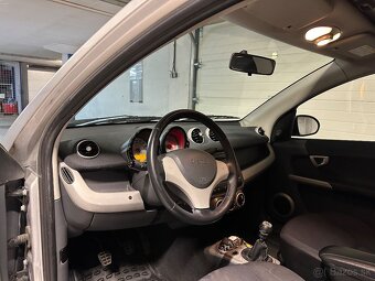 Predám Smart Mercedes Forfour 1.1 benzin - 4