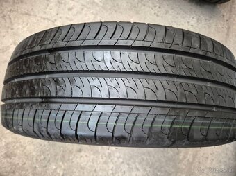 215/60 r17C letné 4 ks GOODYEAR - nejazdené - 4