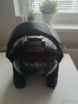 Vyklapacia prilba BLD - 4