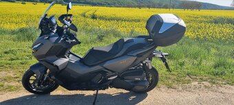 Honda ADV 350 - 4
