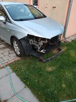 Predám seat ibiza 6j - 4