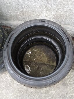 245/40 R20 letné - 4