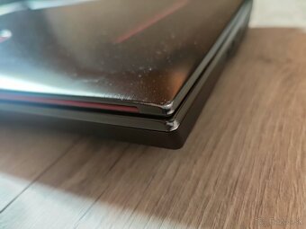 MSI GT73VR Titan - 4