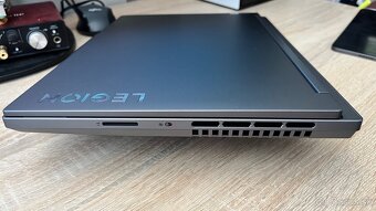 Lenovo Legion Slim 5 16AHP9 - 4