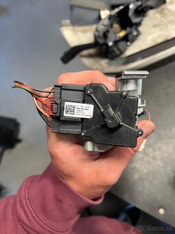 Spinacia skrinka do VW Seat Audi Škoda - 4