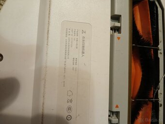 Robotické vysávač funkčné kompletné s nabijac. stanicou za - 4