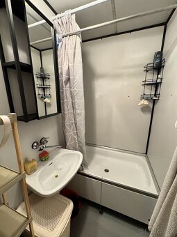 Prenájom 1-izbového bytu Komárno – zariadený, tichá lokalita - 4