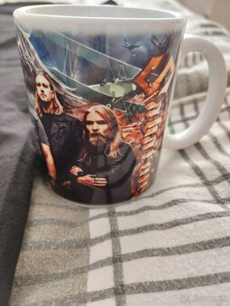 sabaton tričko, šálka - 4