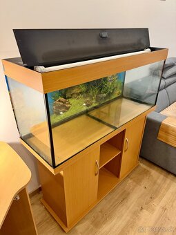 Predám akvárium JUWEL Rio 240 - 4