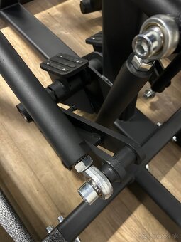 Stroj na chrbát ROW - 4