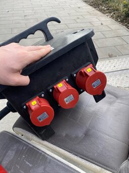elektrický rozvádzač so zásuvkami - 4
